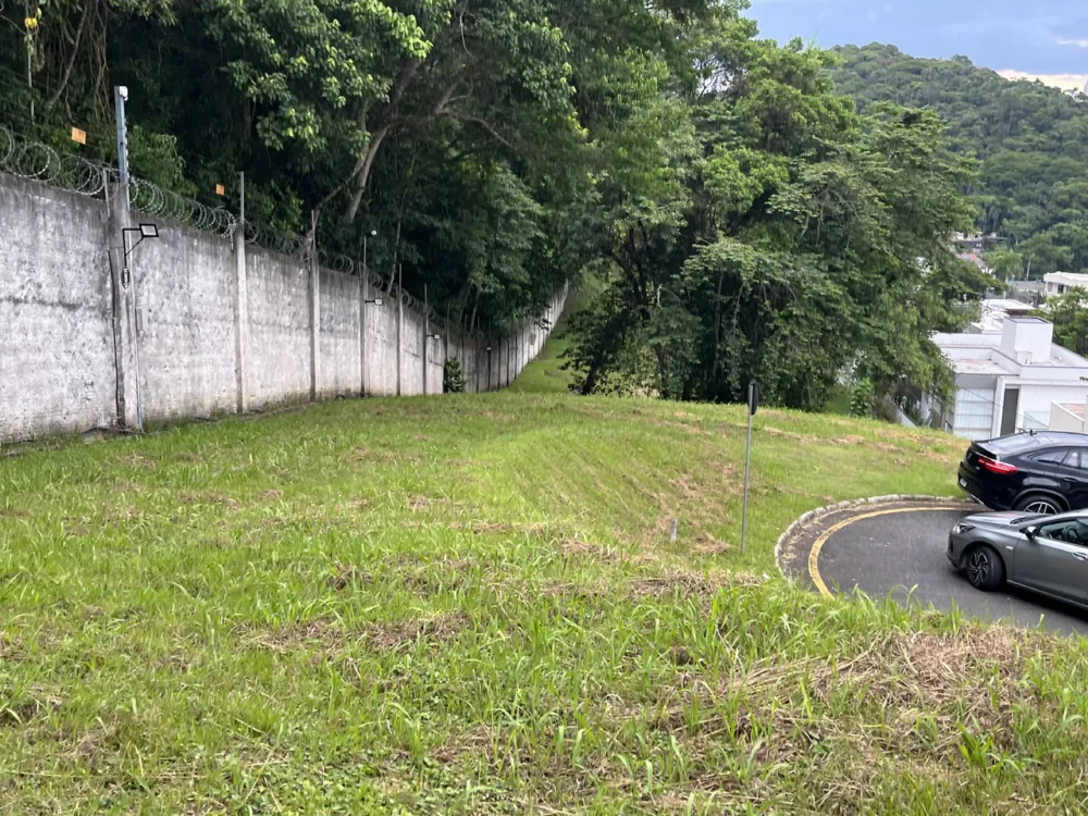 Terreno para venda no bairro Barra em Balneário Camboriú