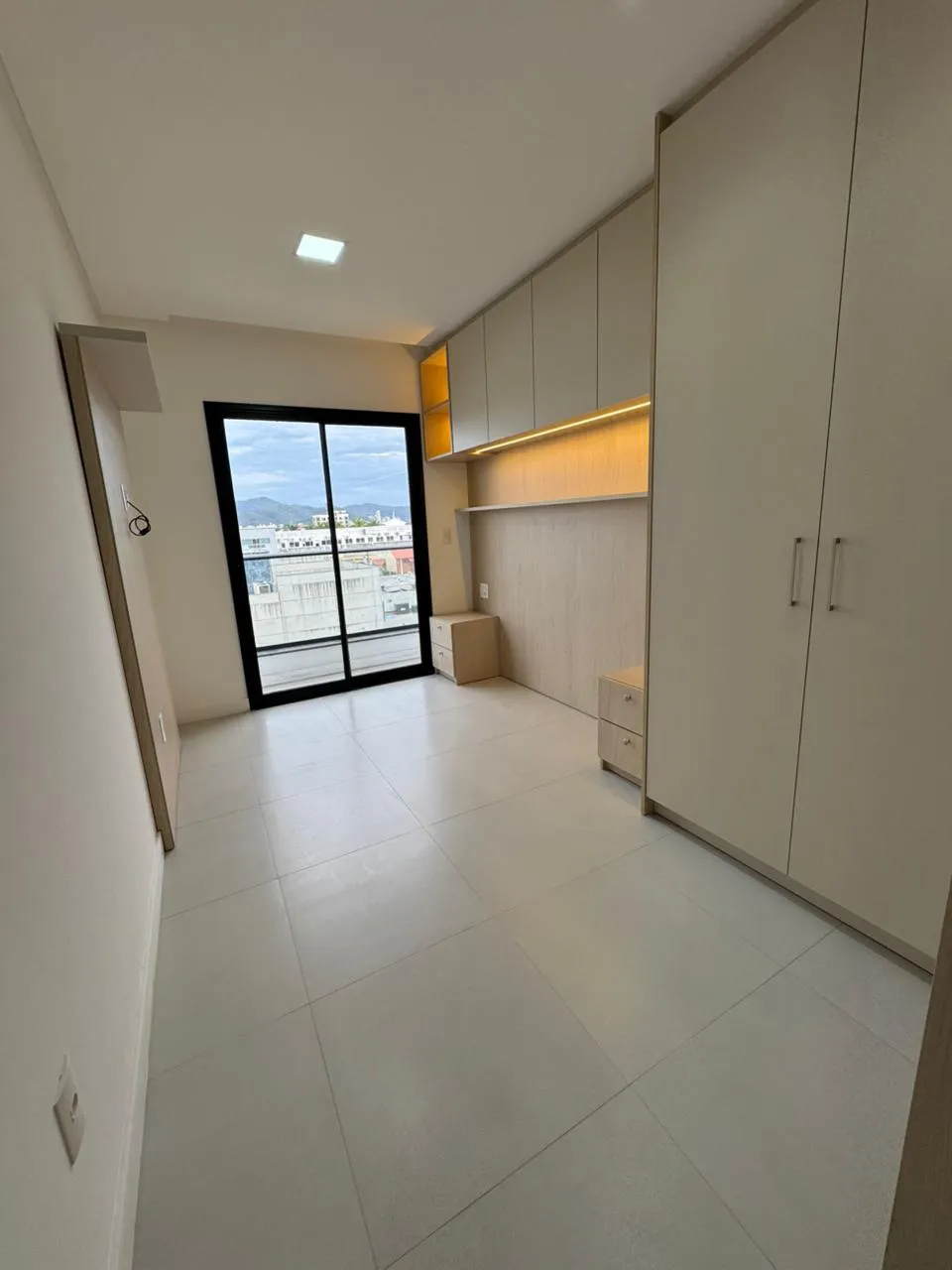 Apartamento 1 quarto para venda no bairro Estados em Balneário Camboriú