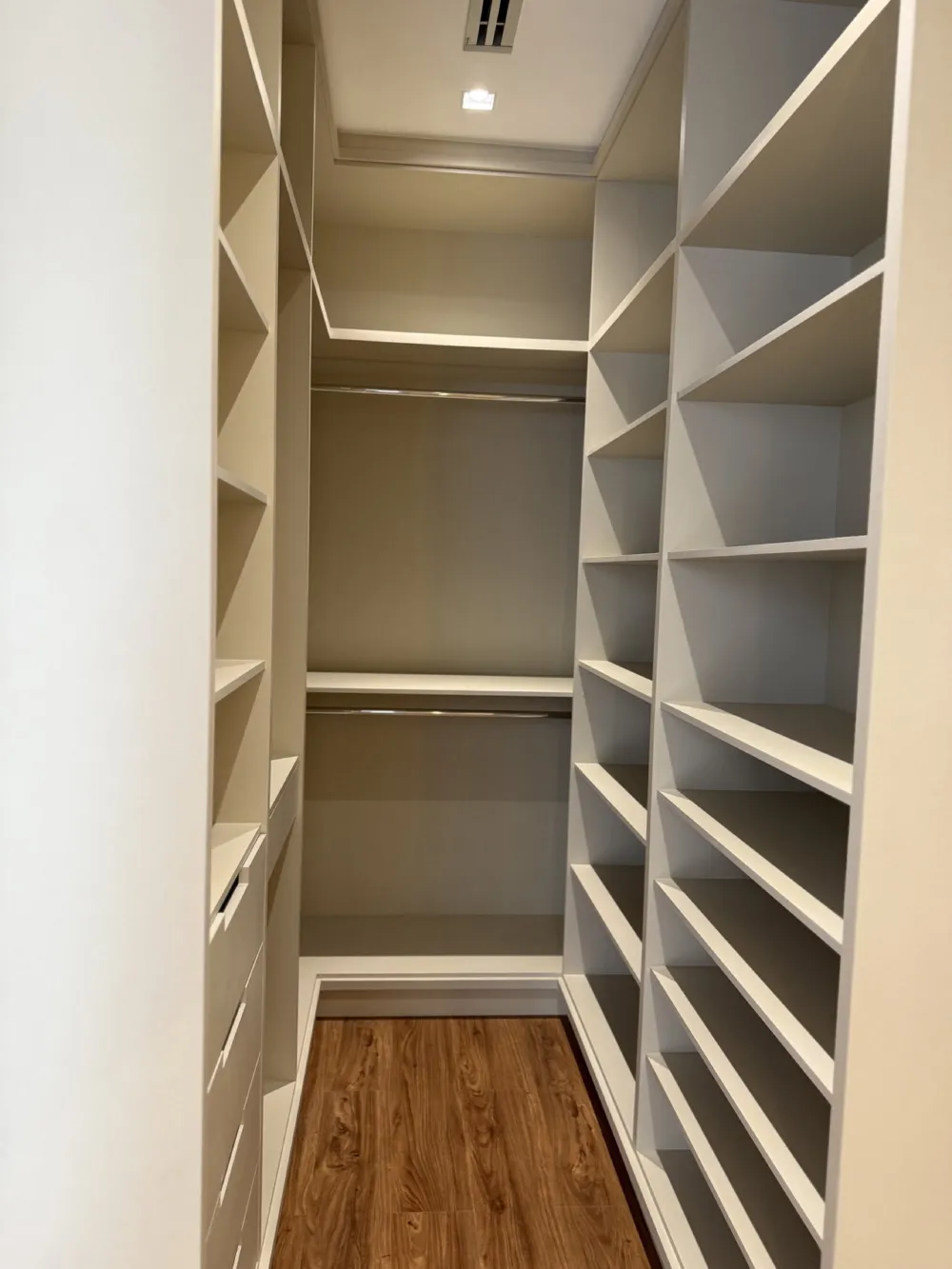 Casa 5 quartos para venda no bairro Santa Regina em Camboriú