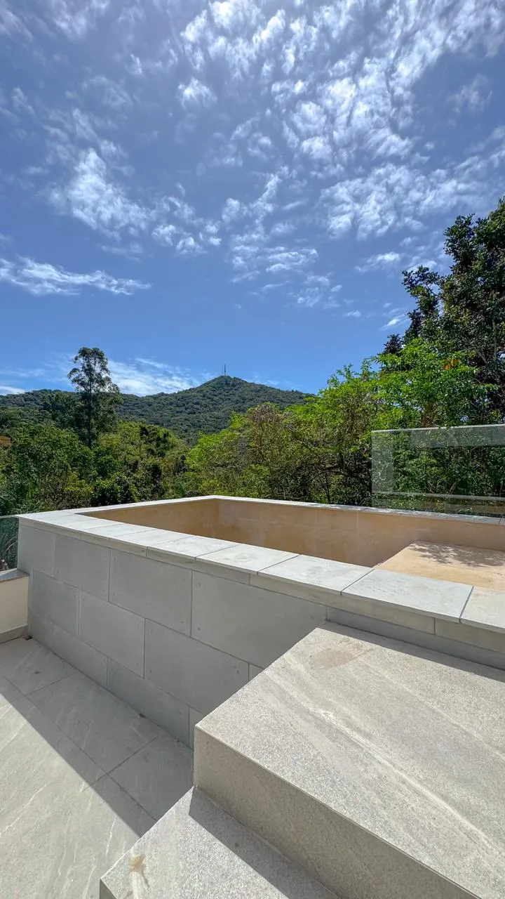Apto. Garden 3 quartos para venda no bairro Praia do Estaleiro em Balneário Camboriú