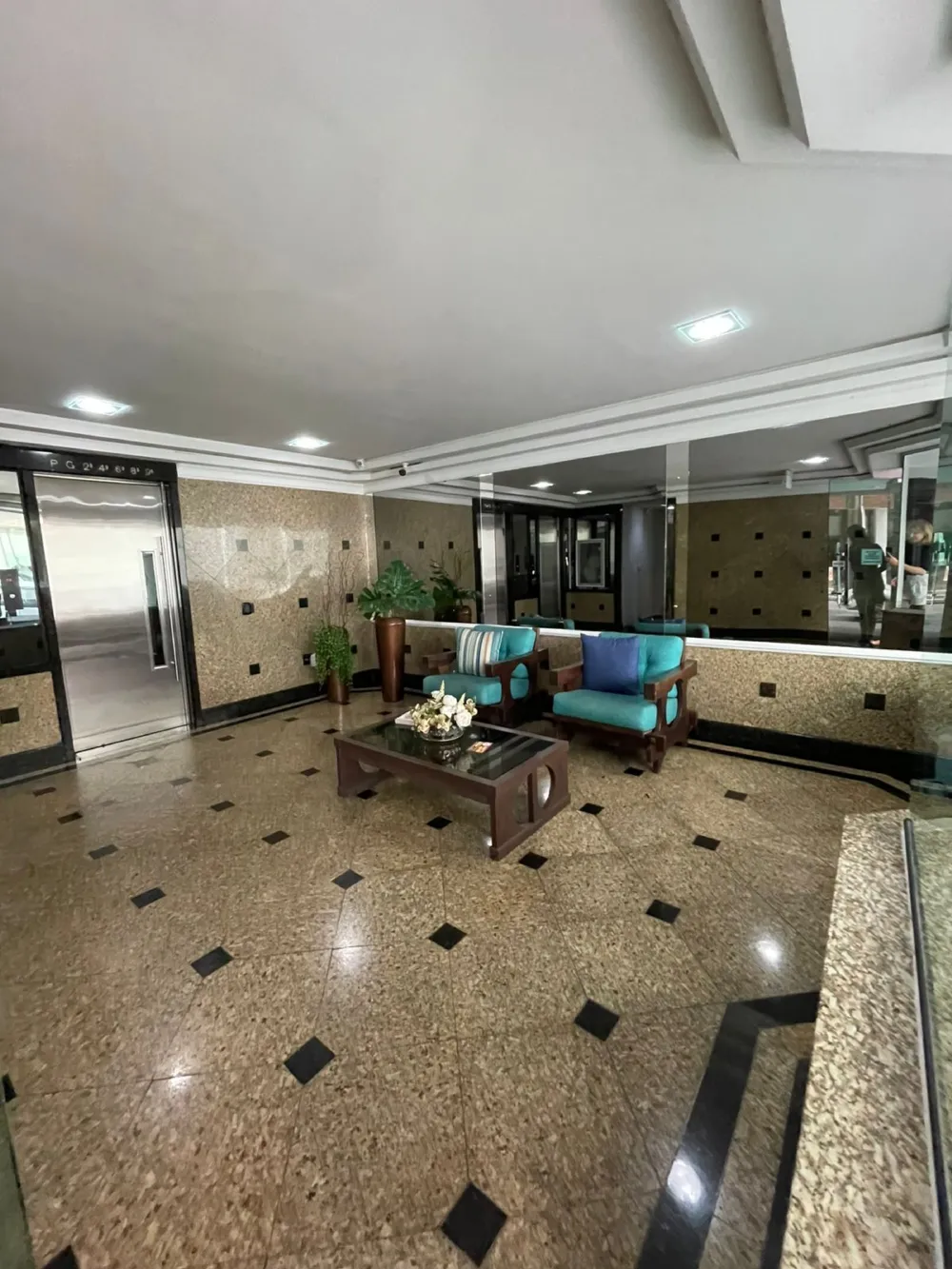 Apartamento 3 quartos para venda no bairro Barra Sul em Balneário Camboriú