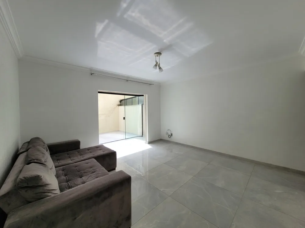 Apto diferenciado 2 quartos para venda no bairro Meia Praia em Itapema