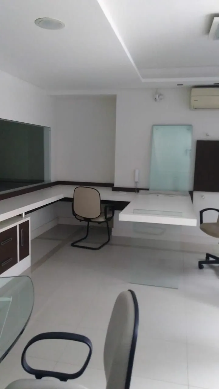 Sala comercial para venda no bairro Centro em Balneário Camboriú