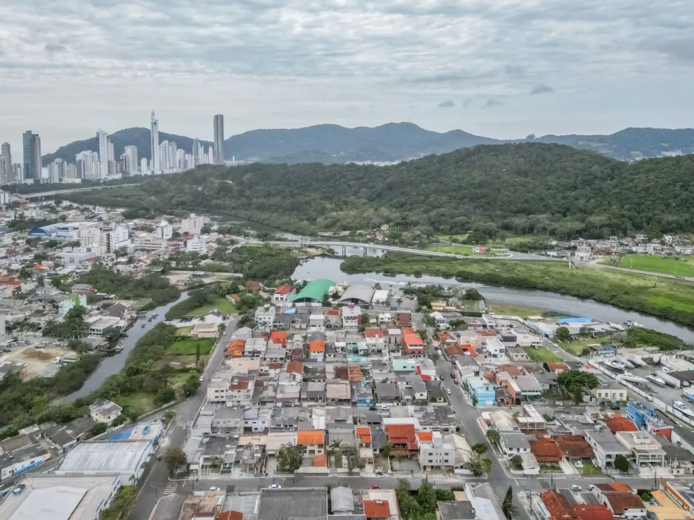 Apartamento para venda no bairro Jardim Iate Clube em Balneário Camboriú