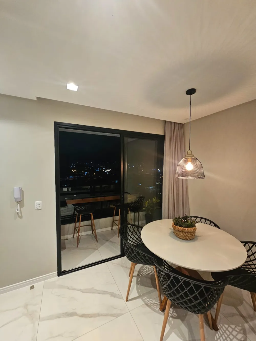 Apartamento 2 quartos para venda no bairro Centro em Camboriú