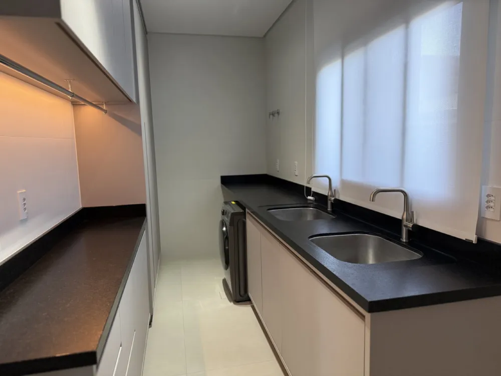 Casa 5 quartos para venda no bairro Santa Regina em Camboriú