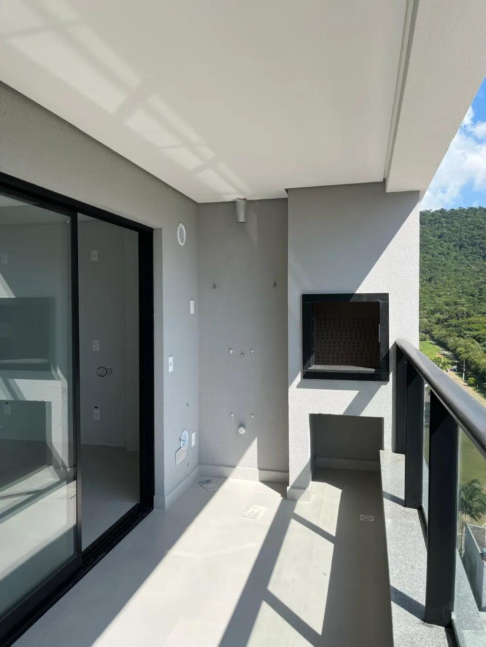 Apartamento 2 quartos para venda no bairro Praia Brava em Itajaí