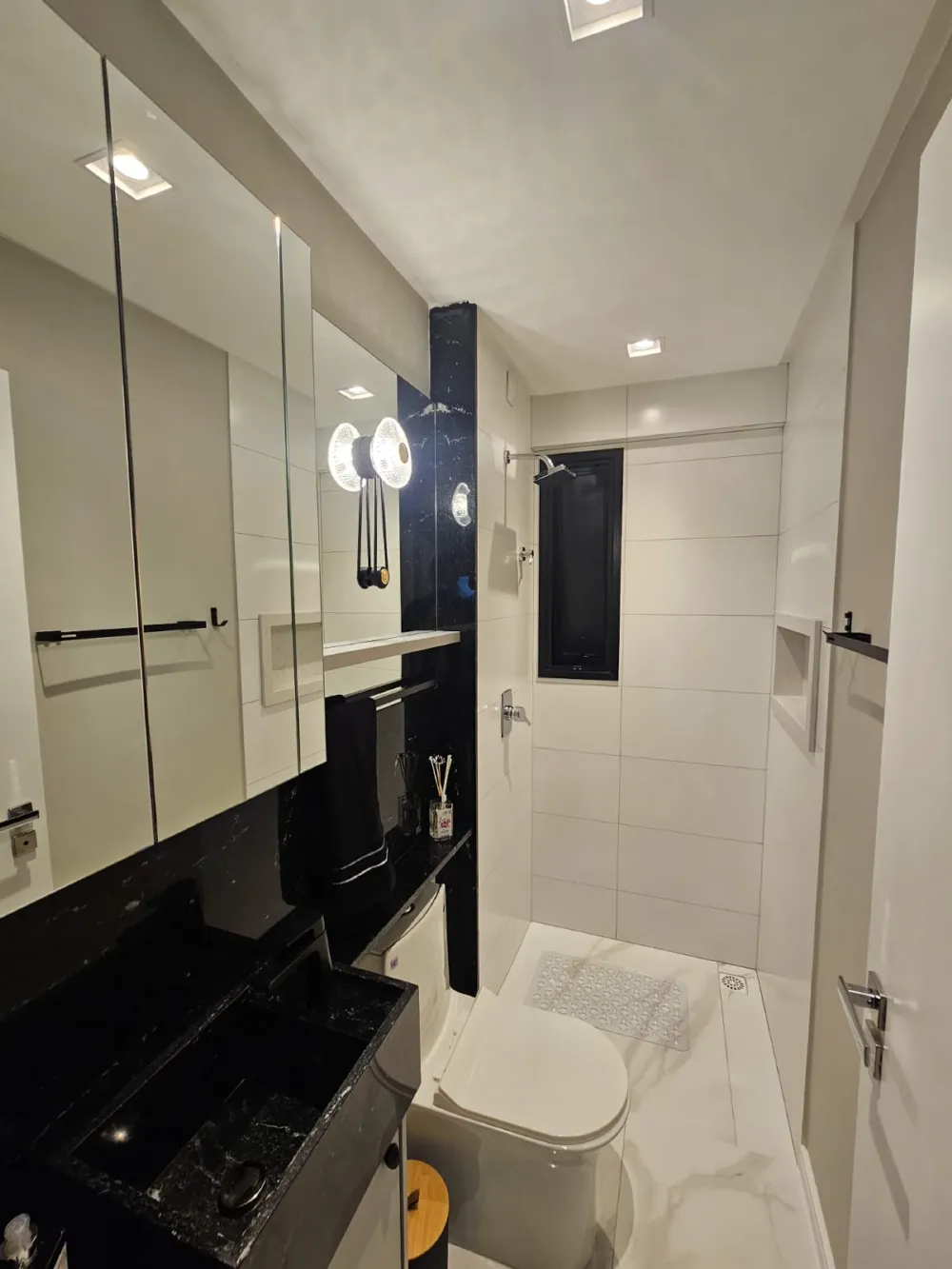 Apartamento 2 quartos para venda no bairro Centro em Camboriú