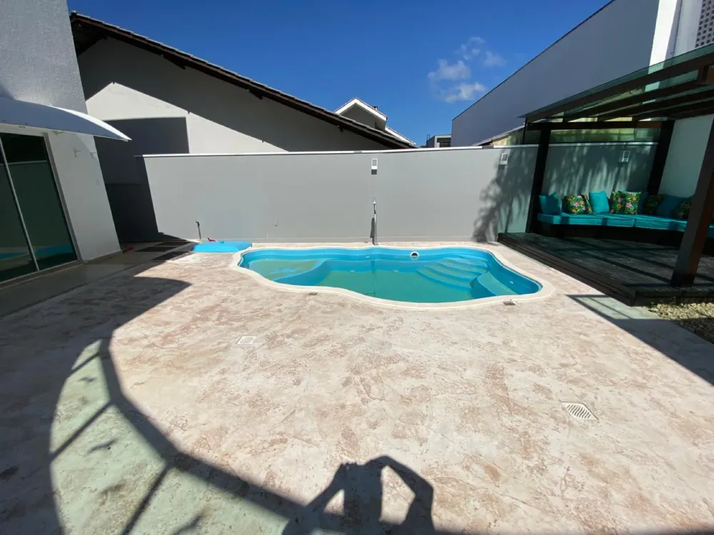 Casa 6 quartos para venda no bairro Estados em Balneário Camboriú