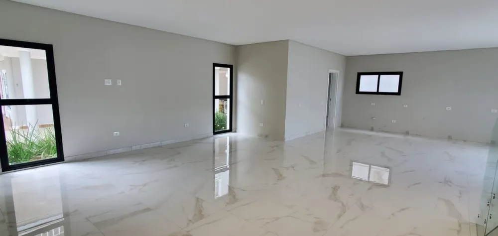 Casa 4 quartos para venda no bairro Barra em Balneário Camboriú
