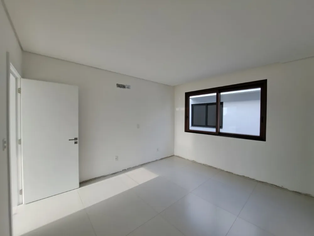 Casa 3 quartos para venda no bairro Perequê em Porto Belo