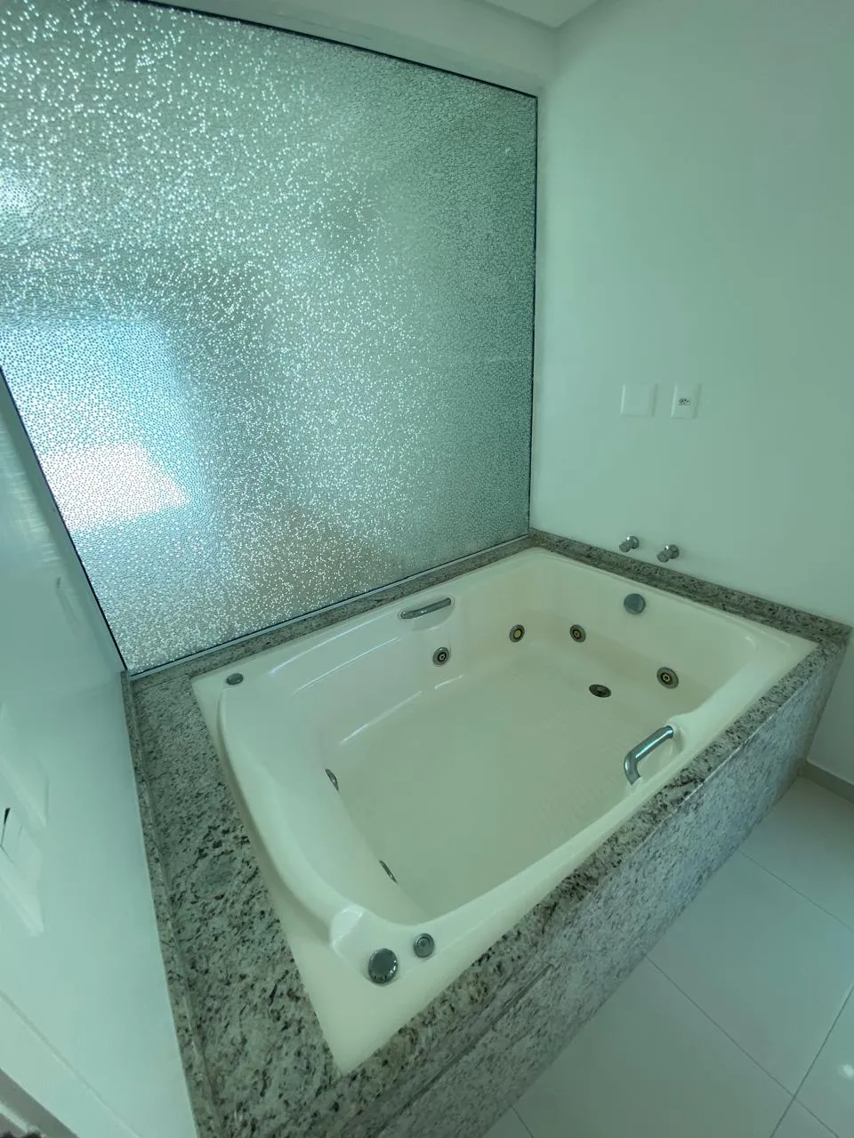 Casa 6 quartos para venda no bairro Estados em Balneário Camboriú