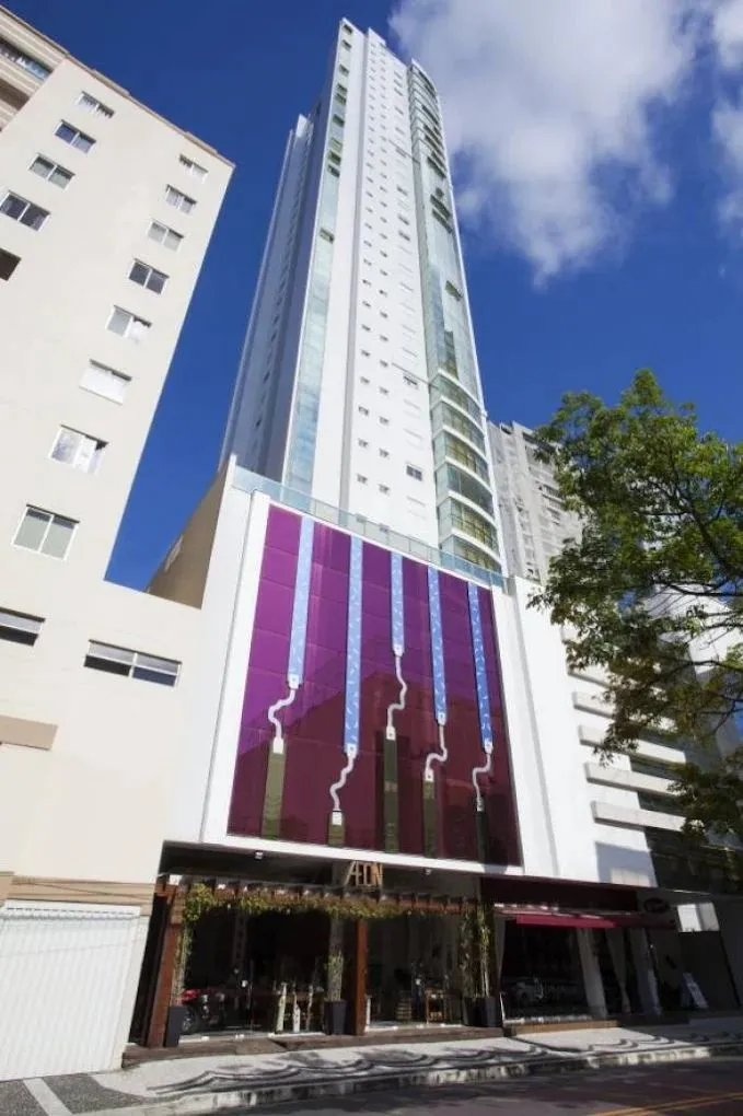 Apartamento 3 quartos para venda no bairro Centro em Balneário Camboriú