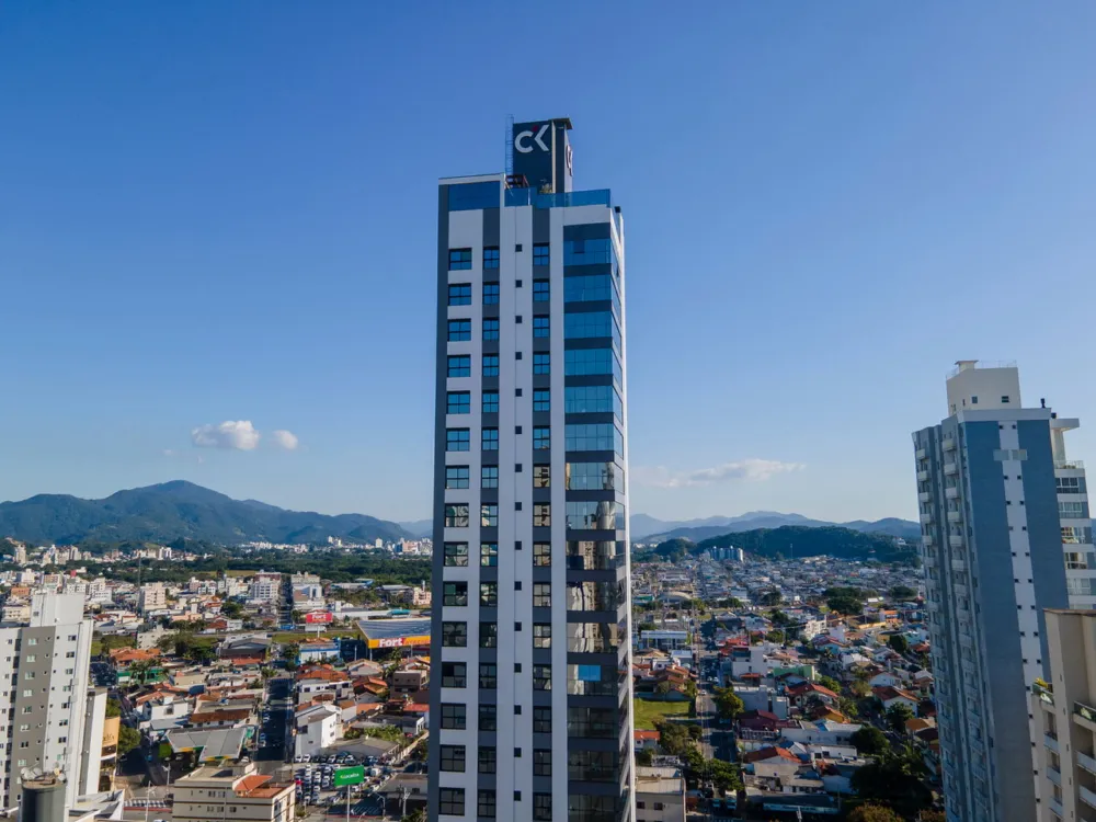 Sala comercial para venda no bairro Centro em Balneário Camboriú