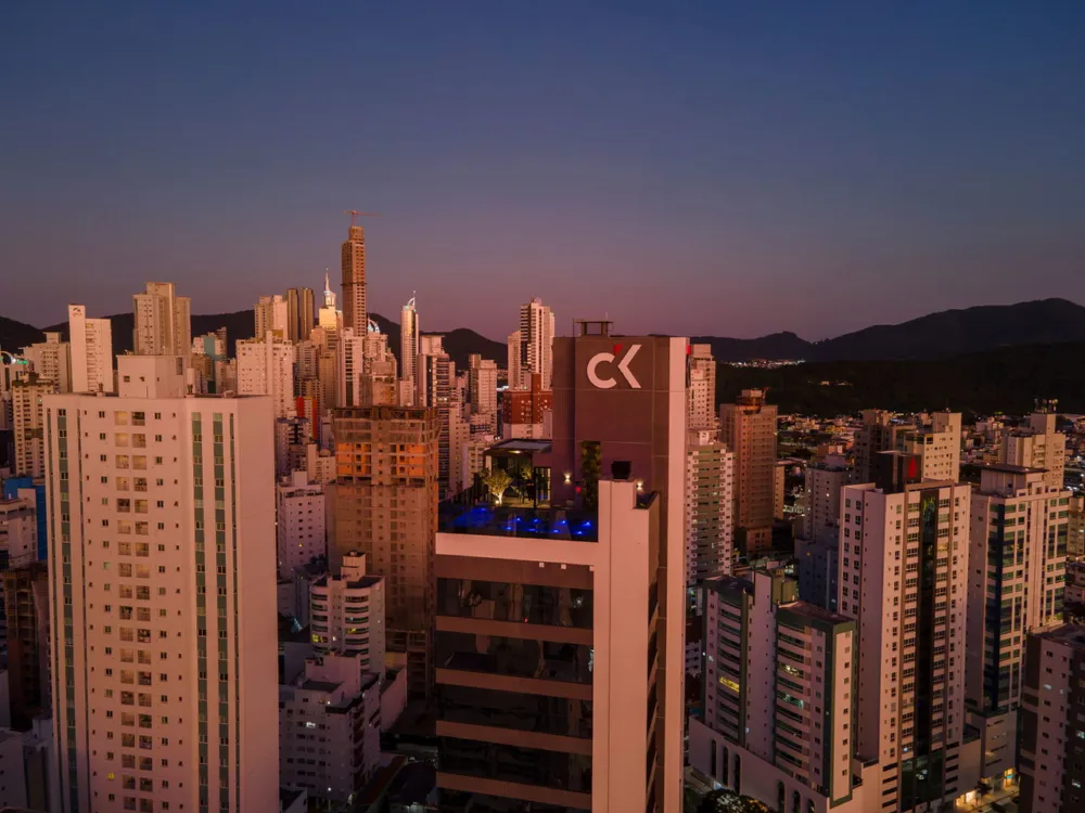 Sala comercial para venda no bairro Centro em Balneário Camboriú