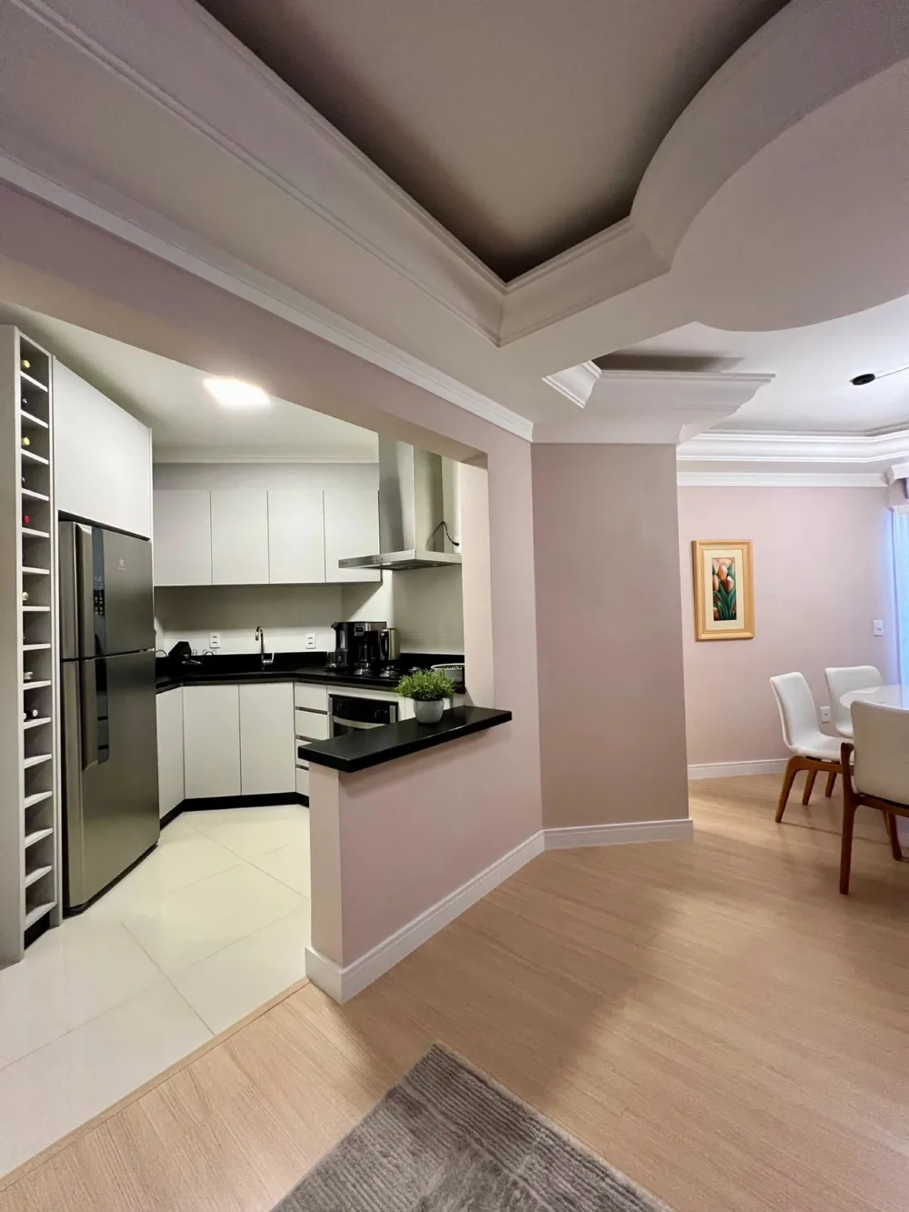 Apartamento à Venda – Centro de Balneário Camboriú Valor: R$ 1.850.000,00