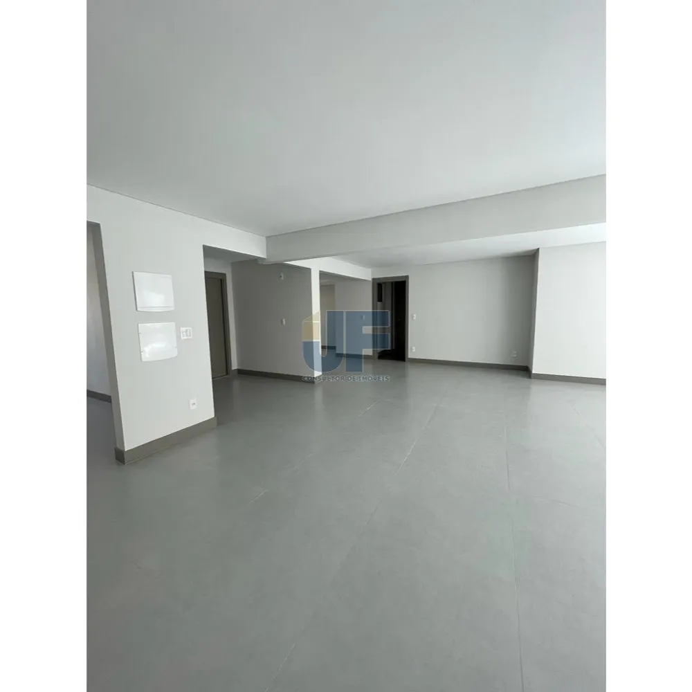 Apartamento para Venda no bairro Centro em Balneário Camboriú