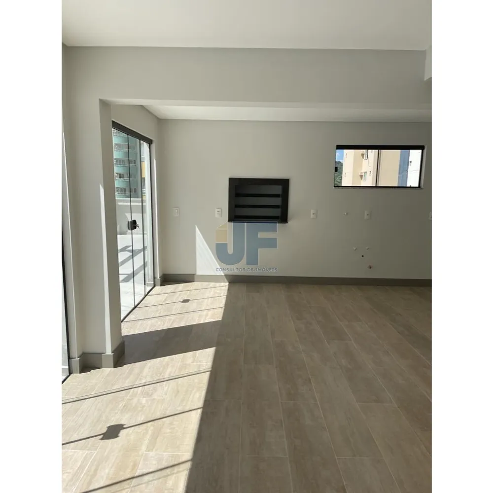 Apartamento para Venda no bairro Centro em Balneário Camboriú