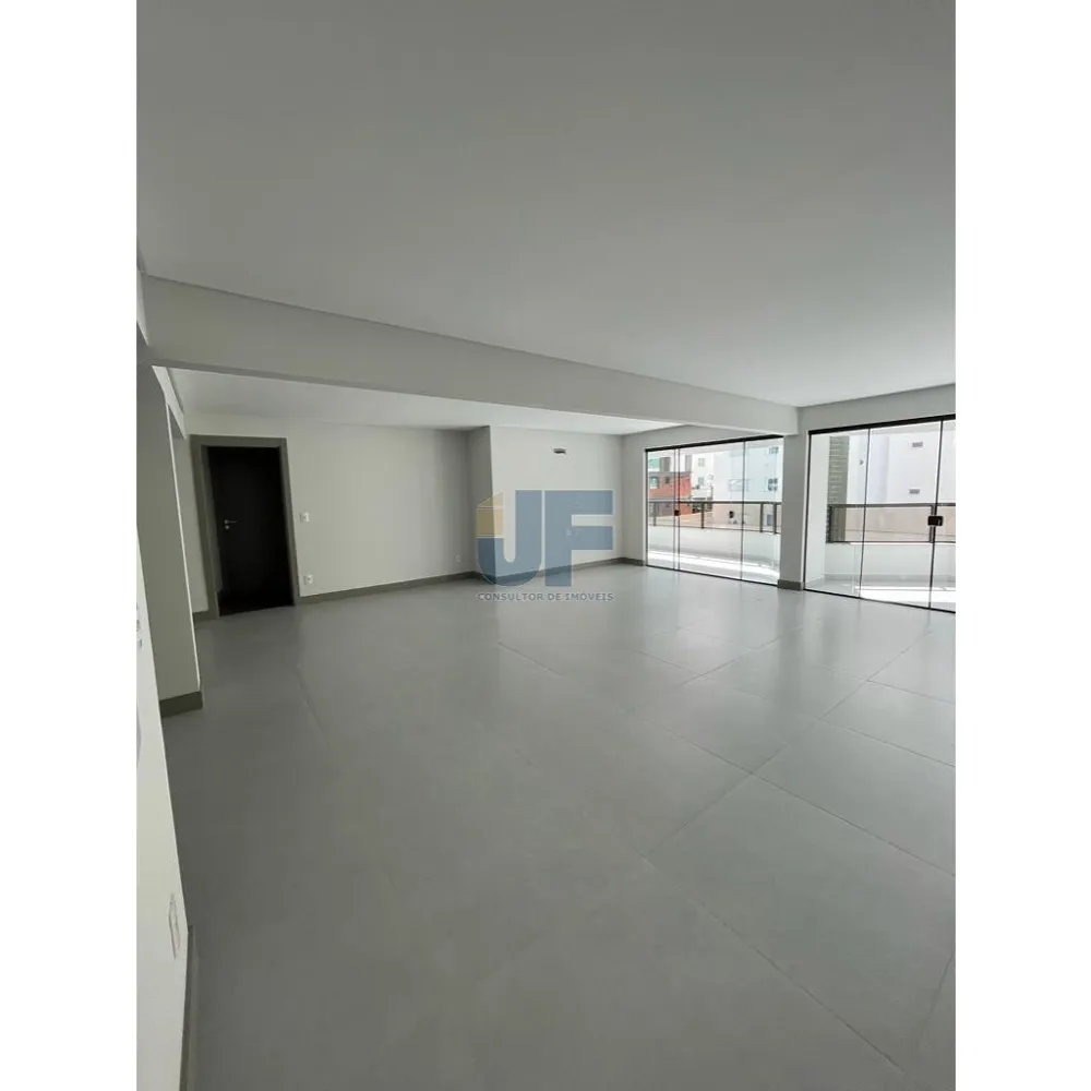 Apartamento para Venda no bairro Centro em Balneário Camboriú
