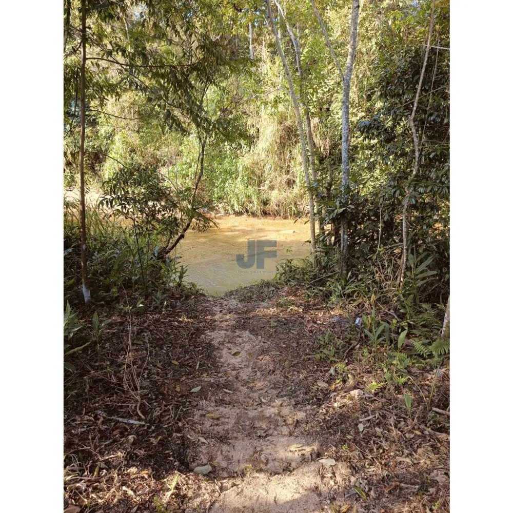 Belo Sítio a venda  no bairro Moura em Canelinha/SC