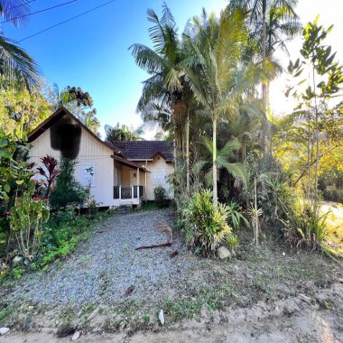 Sítio a venda em Tijucas com Casa estilo Colonial 