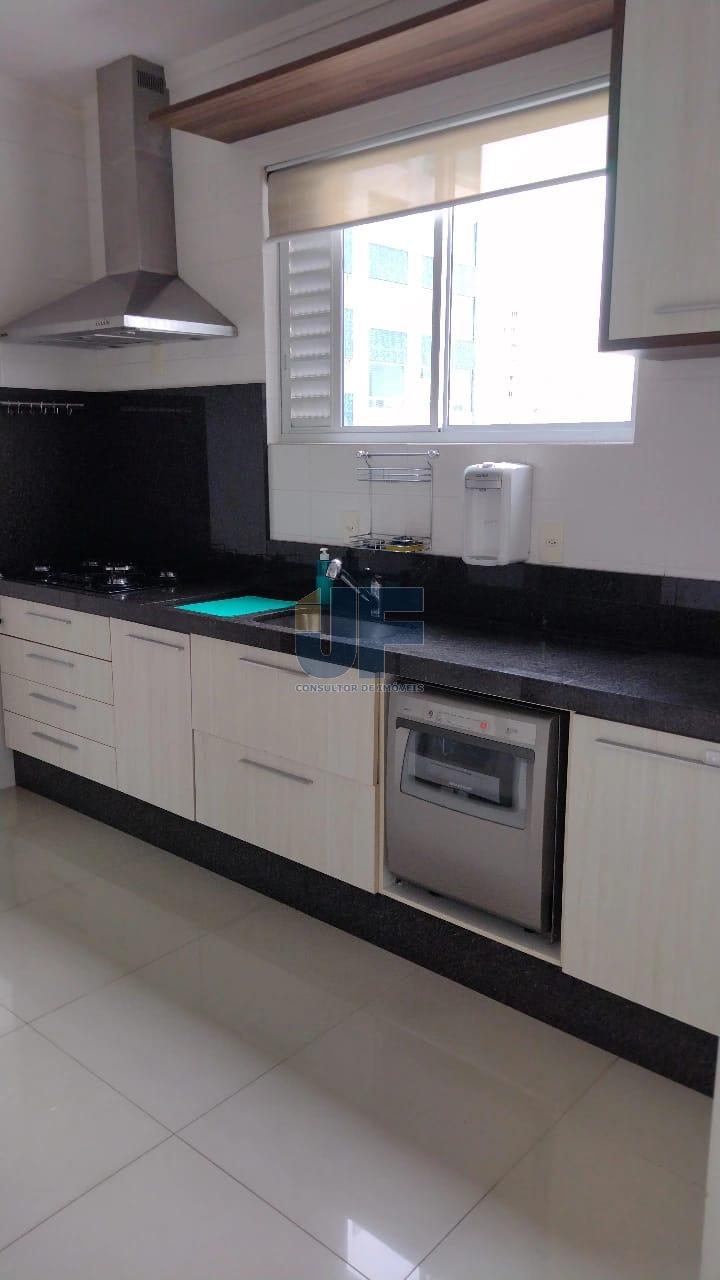 Apartamento à venda com 3 quartos, 134m² - Foto 9