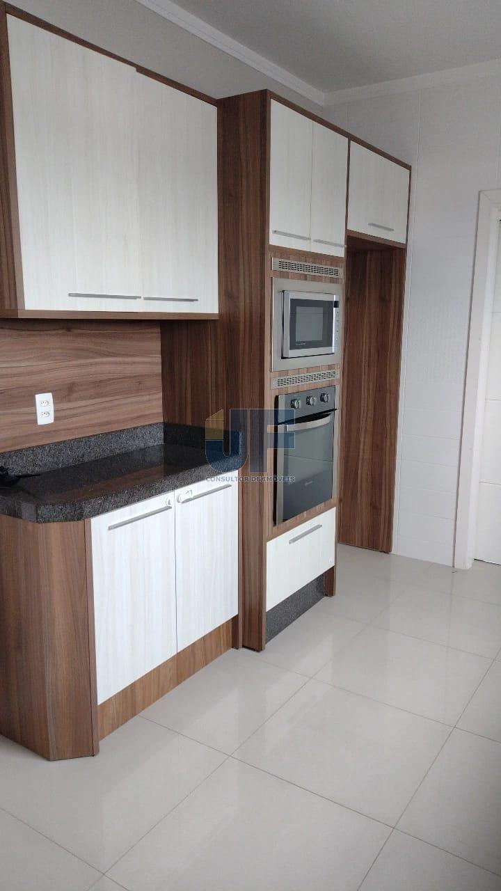 Apartamento à venda com 3 quartos, 134m² - Foto 10