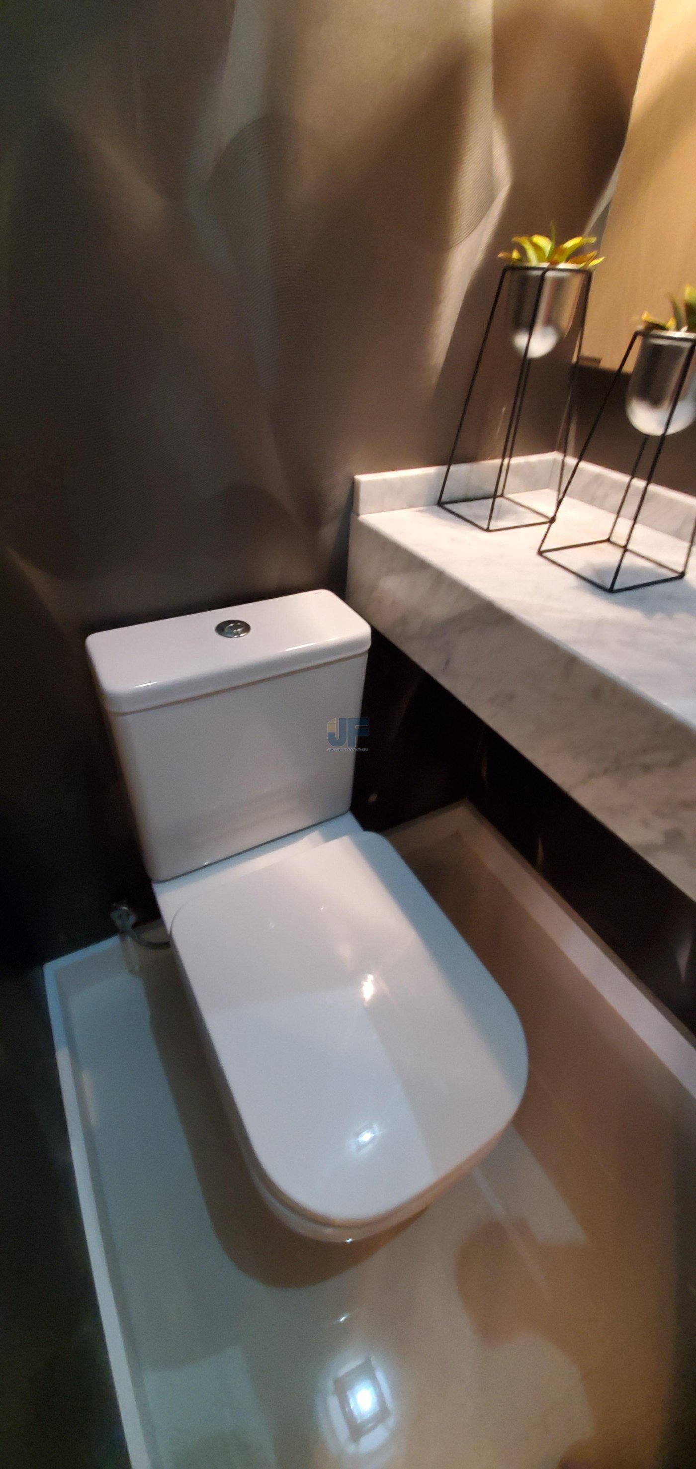 Venha morar no centro de Balneário Piçarras em um incrível apartamento.