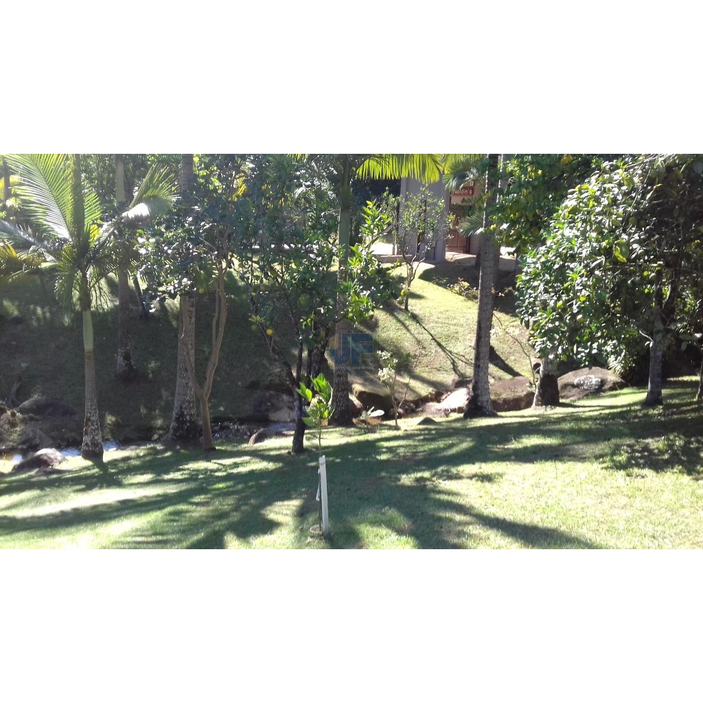 Sitio para Quem Tem Bom Gosto Encontra - Se A 24 Km De Balneário Camboriú    