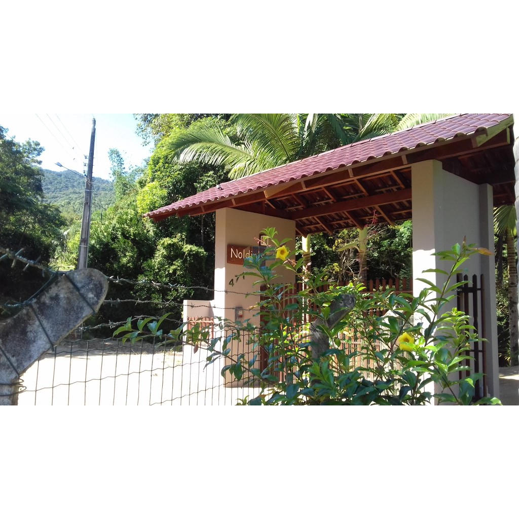 Sitio para Quem Tem Bom Gosto Encontra - Se A 24 Km De Balneário Camboriú    