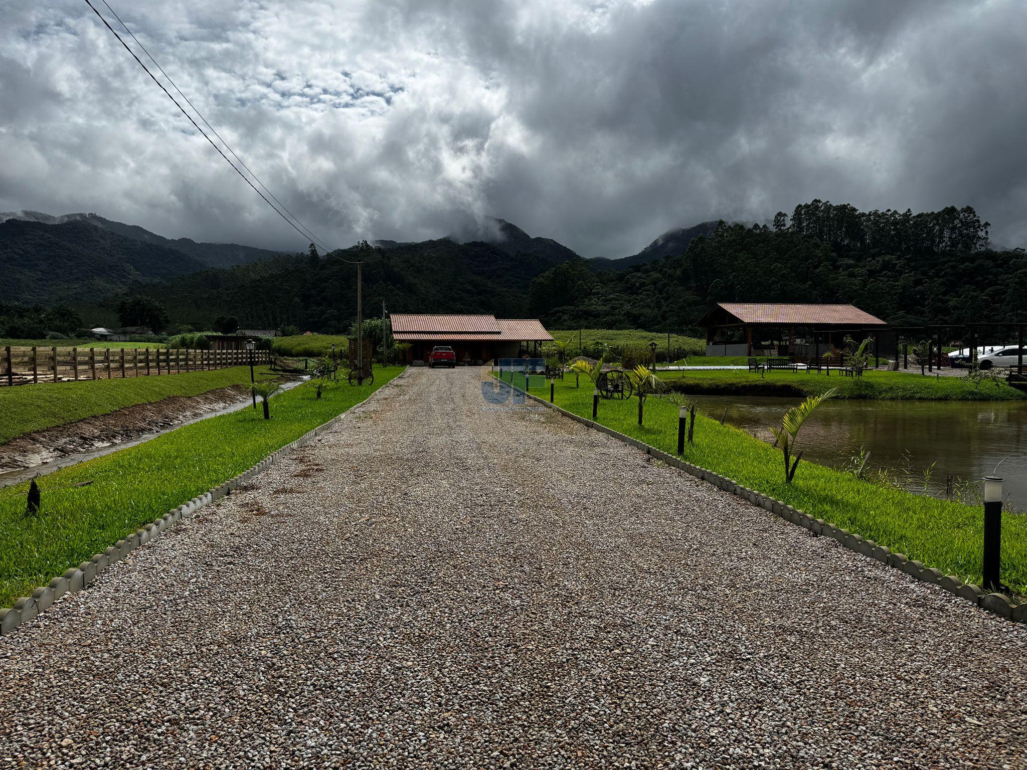 Fazenda à venda com 2 quartos, 4300m² - Foto 18