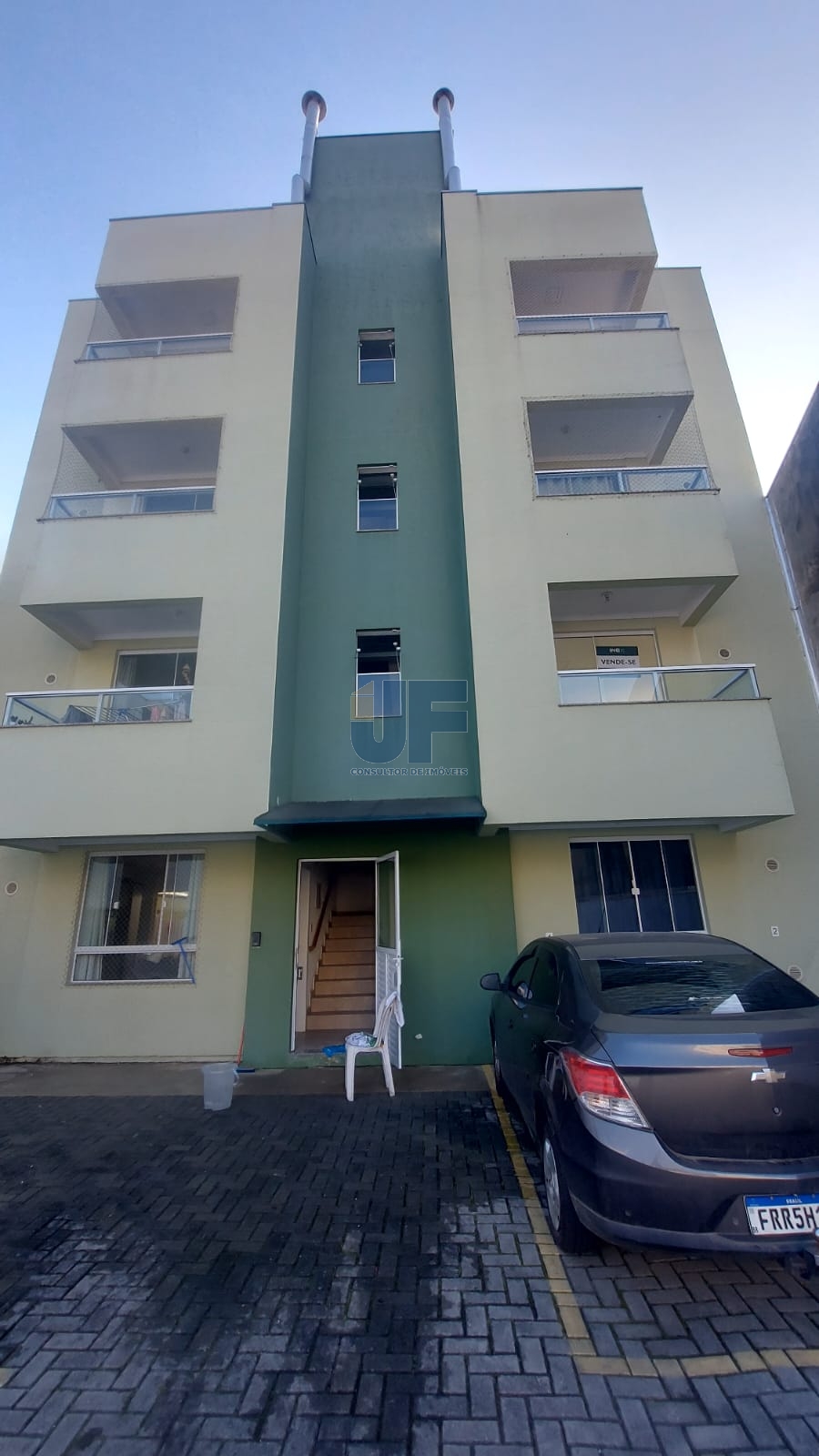 Apartamento à venda com 2 quartos, 61m² - Foto 1