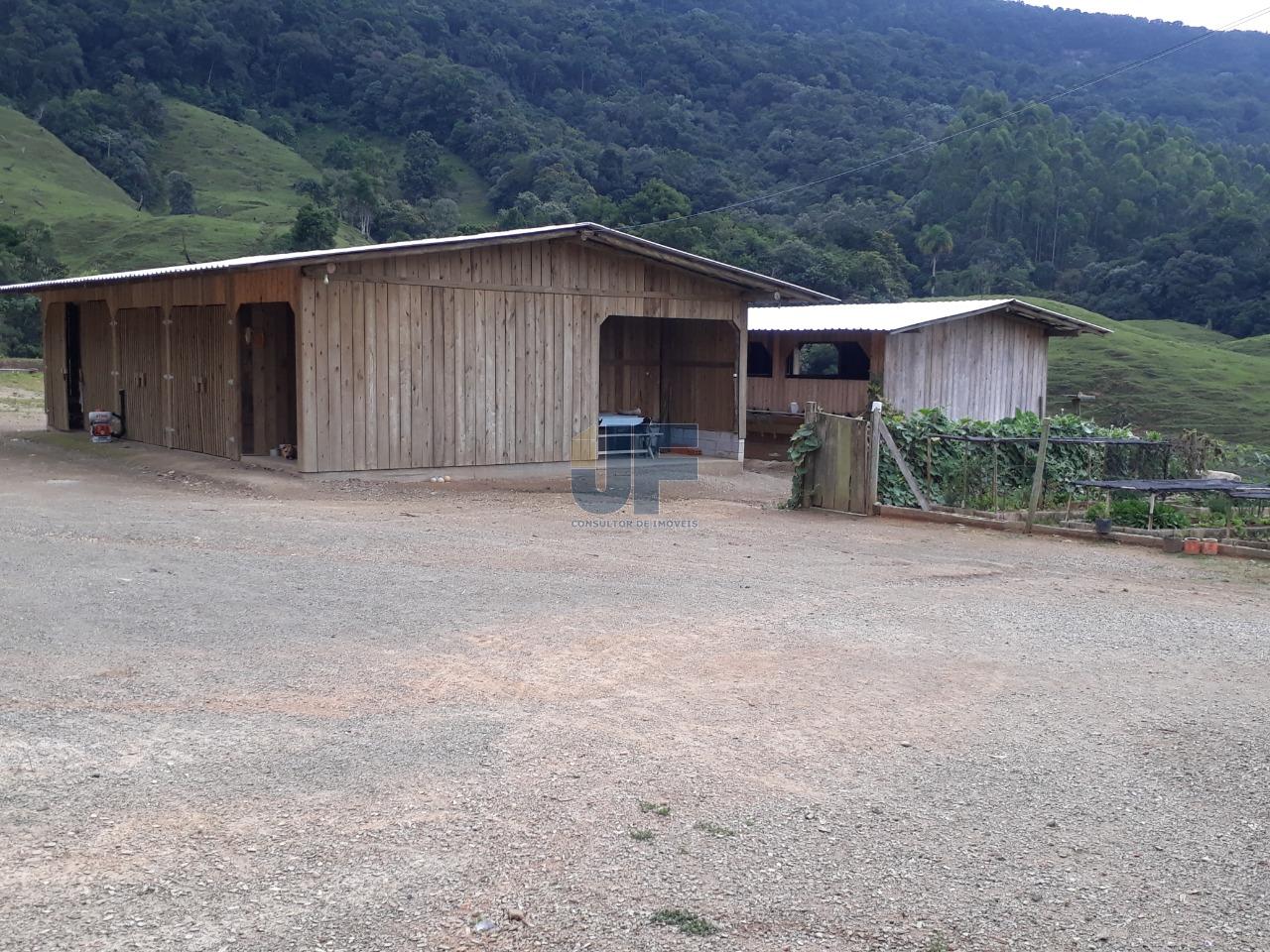 Fazenda à venda com 4 quartos, 785m² - Foto 26