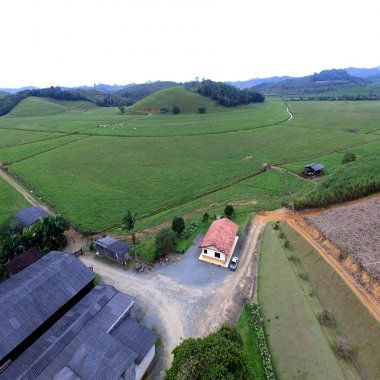 VENDO UMA LINDA FAZENDA NO MUNICIPIO DE LUIS ALVES.