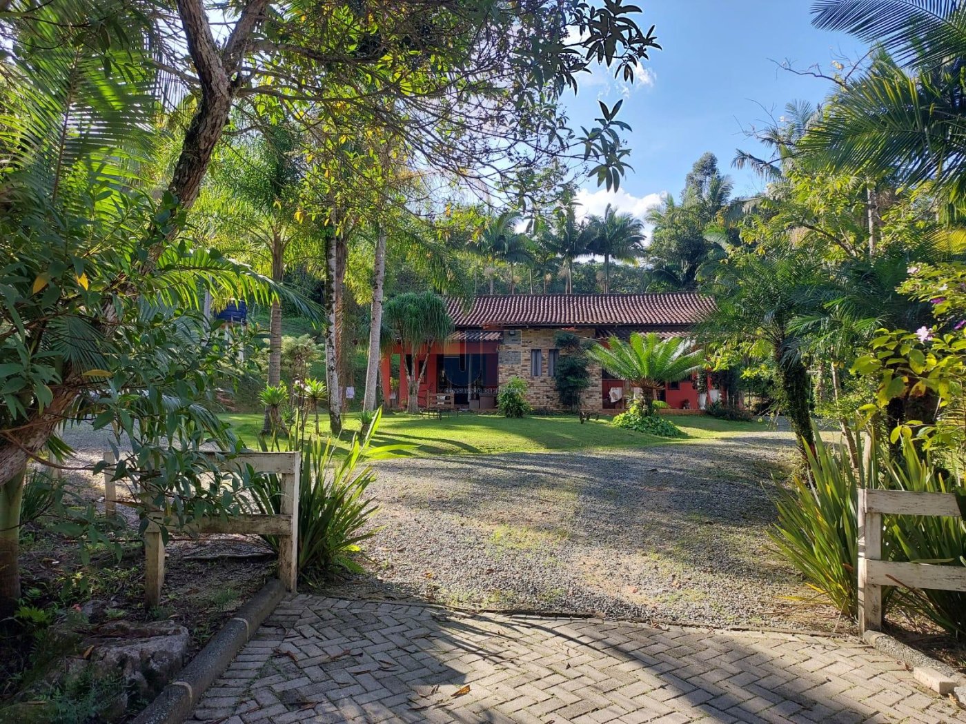 Sítio, 2 quartos, 18000 m² - Foto 3
