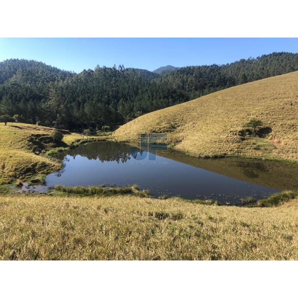 Fazenda à venda com 2 quartos, 640000m² - Foto 1