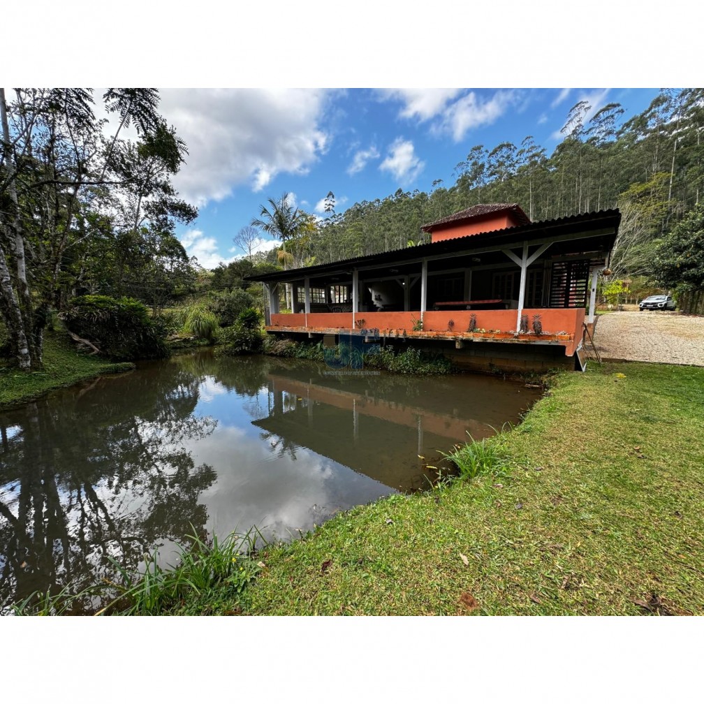 Fazenda à venda com 3 quartos, 3200m² - Foto 1