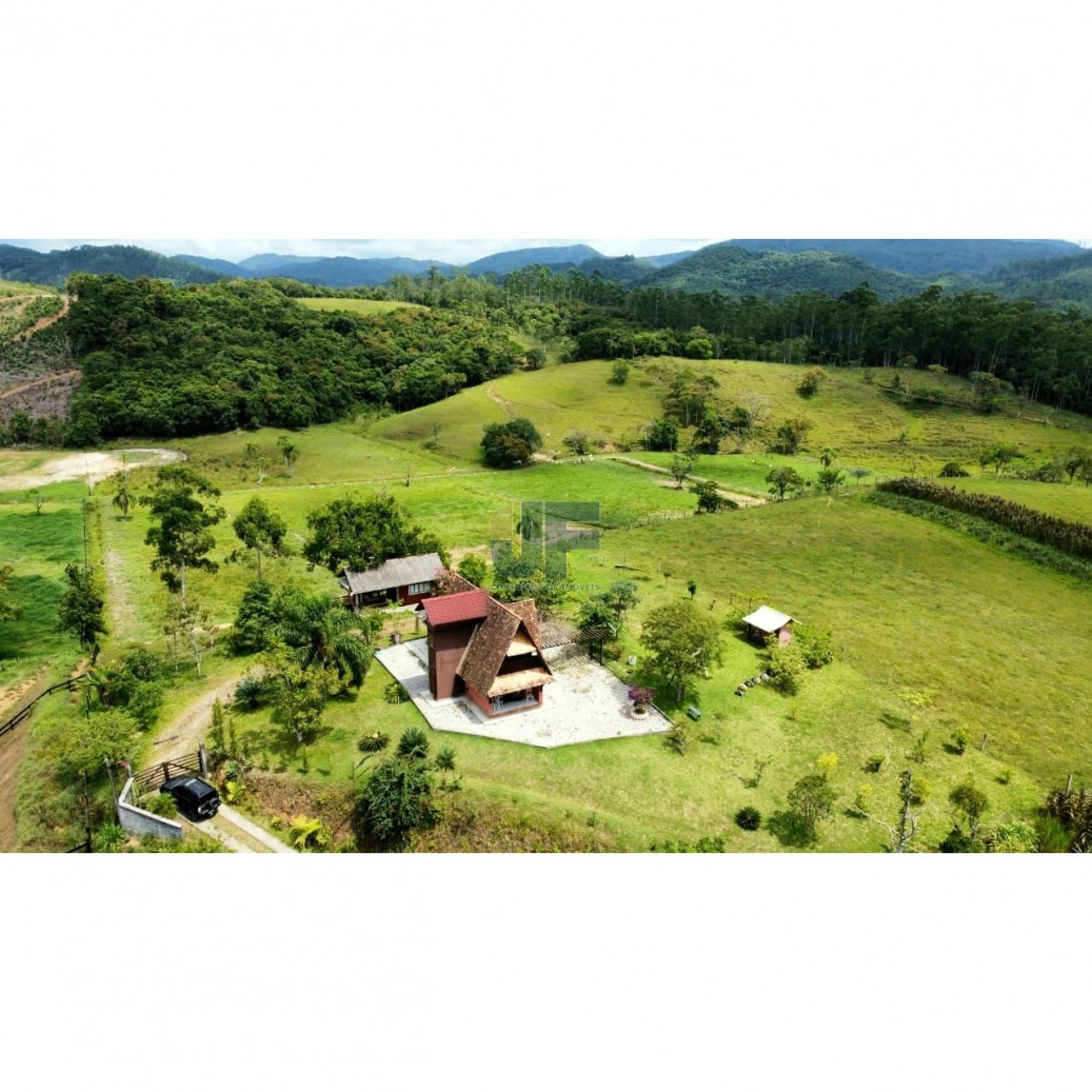 Fazenda à venda com 2 quartos, 60000m² - Foto 1