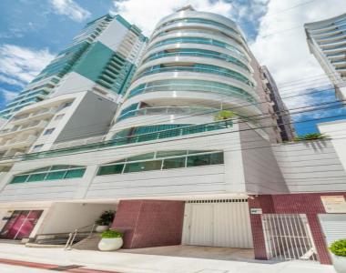 Apartamento 2 quartos para venda no bairro Centro em Balneário Camboriú