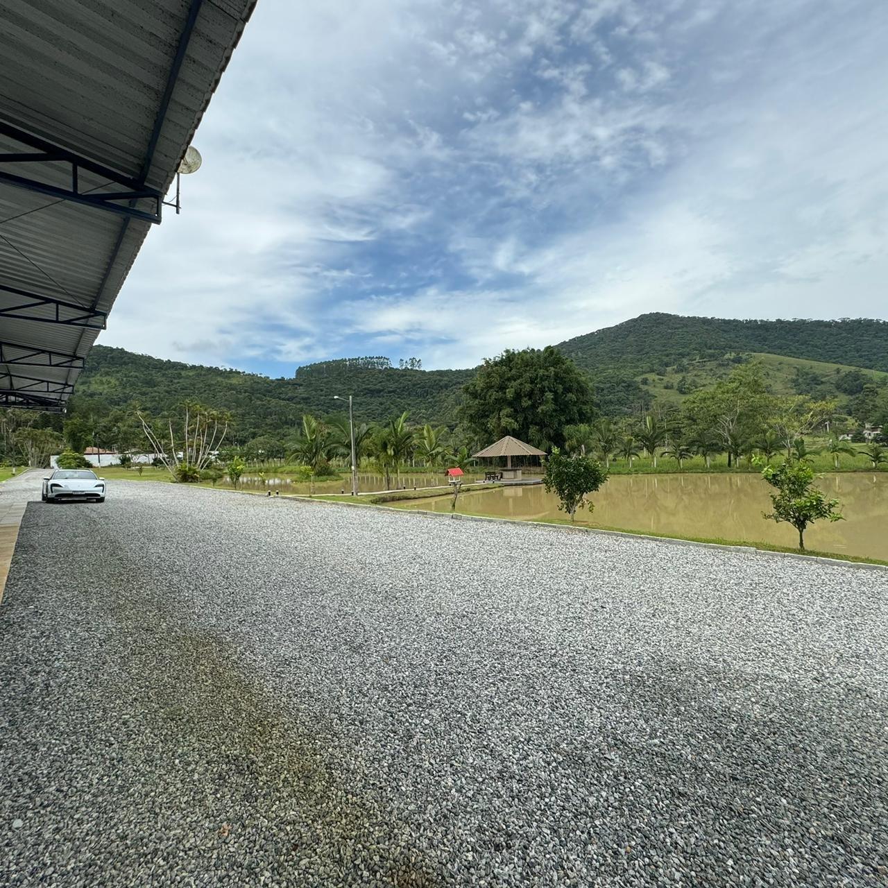  Sítio de Alto Padrão à Venda em  Camboriú – SC