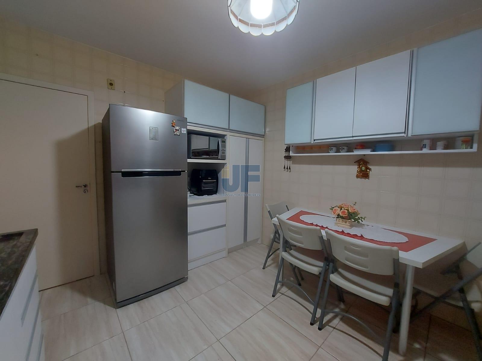 Apartamento à venda com 3 quartos, 120m² - Foto 3