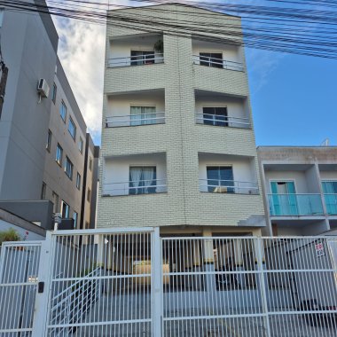 Excelente oportunidade para locação Anual no bairro Santa Regina em Camboriú