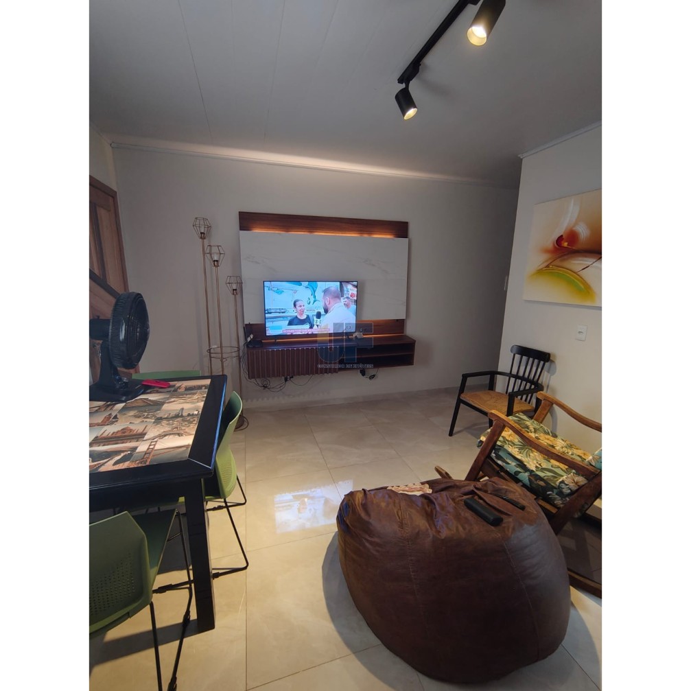 🏡 Casa à venda no Rio do Meio  Camboriú se você busca tranquilidade.