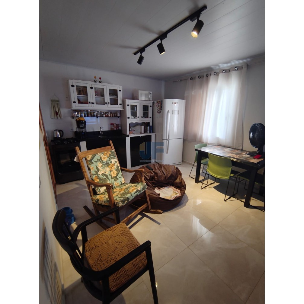 🏡 Casa à venda no Rio do Meio  Camboriú se você busca tranquilidade.