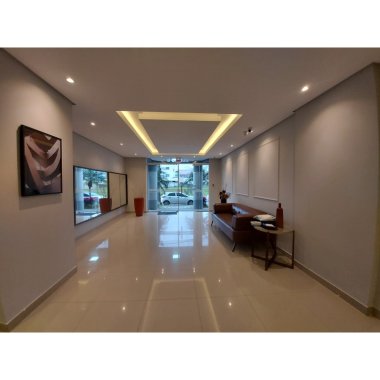 Lindo apto com dois dormitórios/suite bem localizado no centro de Camboriú .