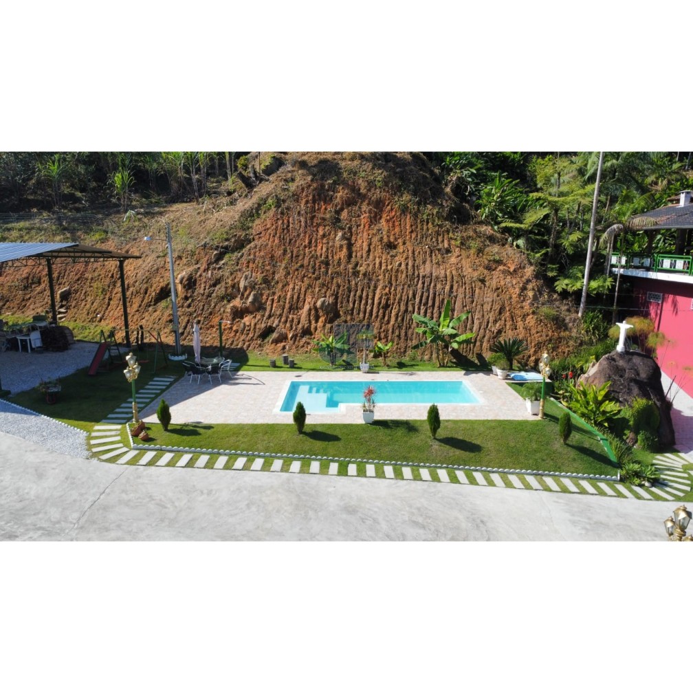 Sítio de Alto Padrão em Nova Trento – SC