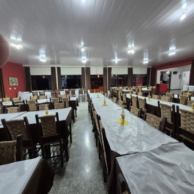 OPORTUNIDADE ÚNICA – Restaurante Tradicional à Venda na BR-277, Palmeira/PR