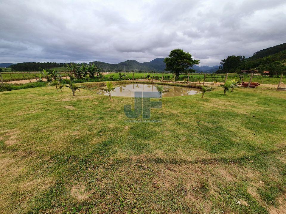 Fazenda à venda com 2 quartos, 2100m² - Foto 17