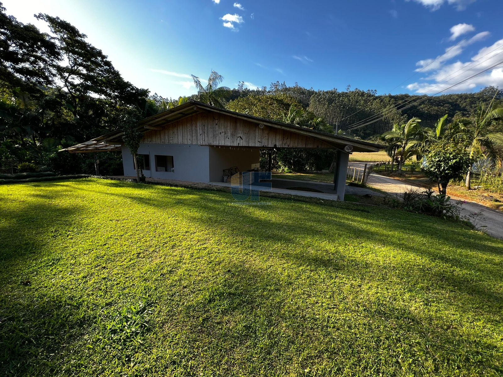 Fazenda à venda com 4 quartos, 58m² - Foto 1