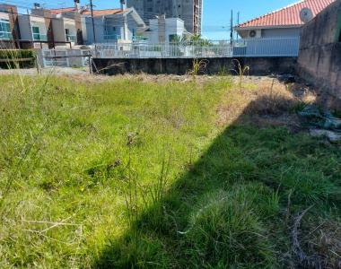 Terreno com imenso potencial  residencial na Rua Pedro H. Amorim Centro Camboriú